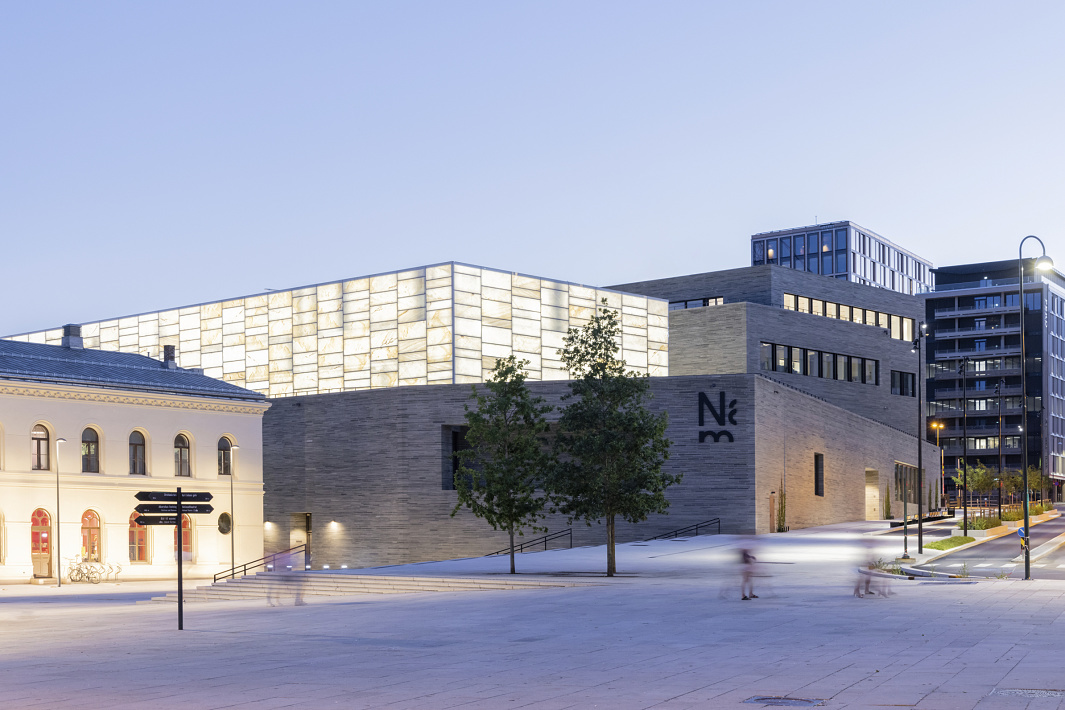 The National Museum Oslo featuring ERCO lighting solutions and transport for flexible exhibition lighting.