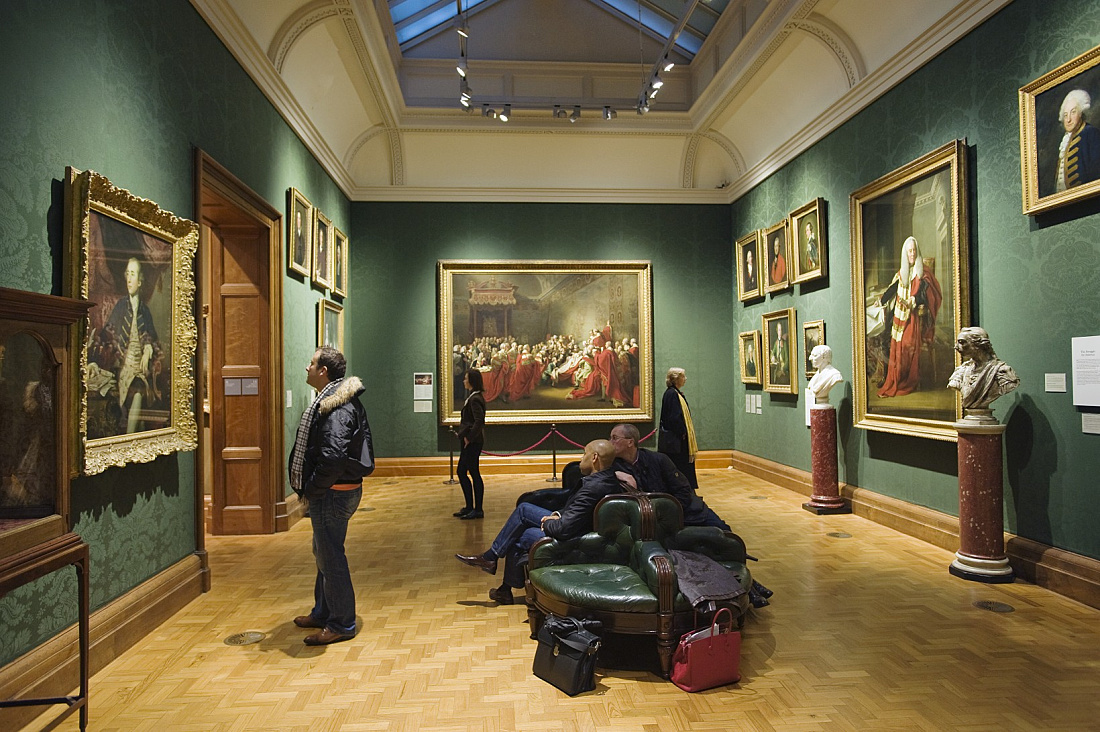 National Portrait Gallery illuminated by ERCO LEDs, showcasing portraits of famous British figures.