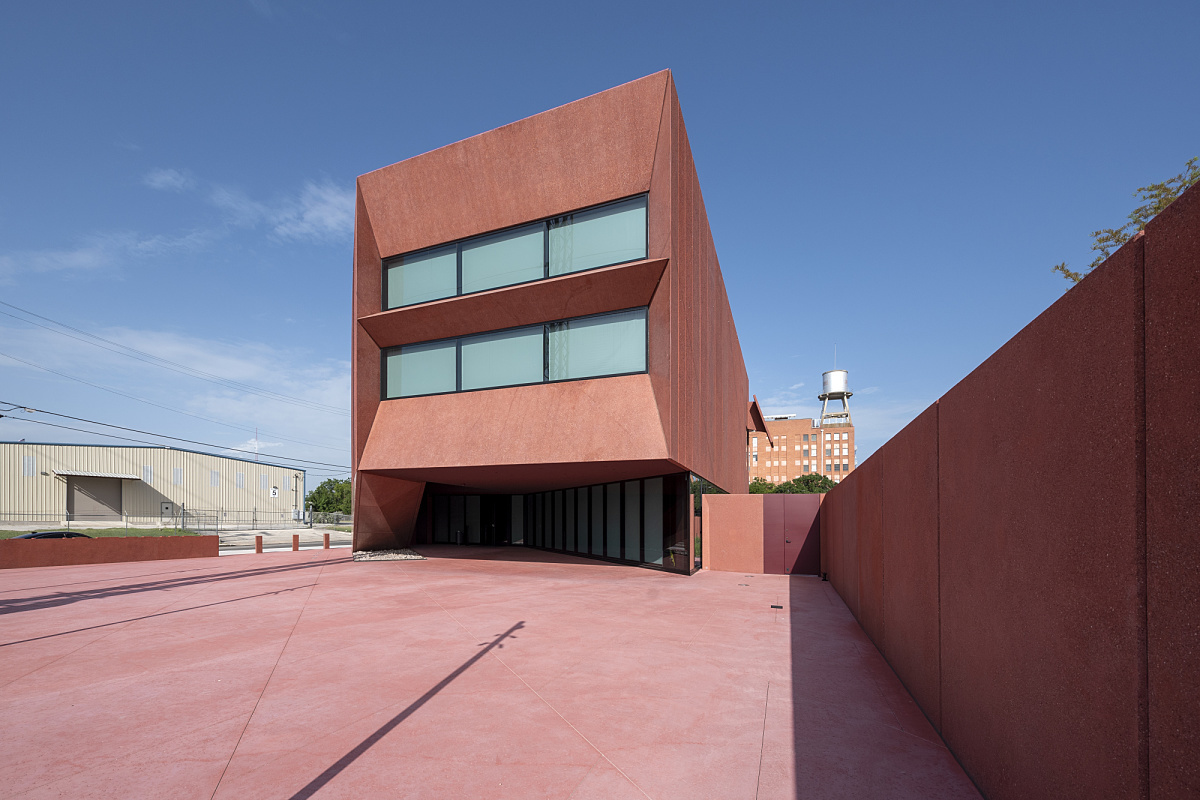 Ruby City Art Center in Texas, designed by David Adjaye, featuring ERCO lighting.