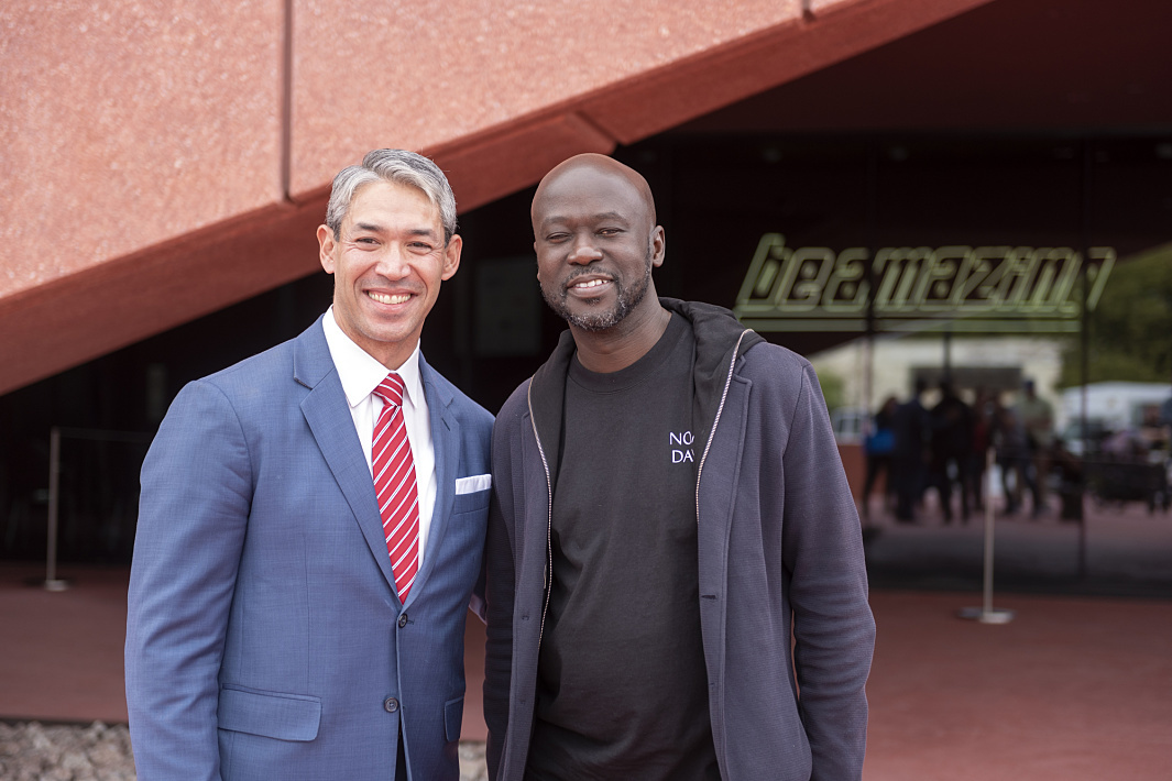 Sir David Adjaye at Ruby City Art Center, illuminated by ERCO lighting.