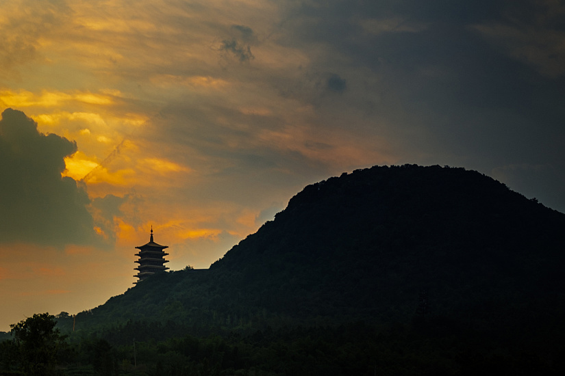 Pagoda at Niushoushan Culture Park, Nanjing, during sunset.