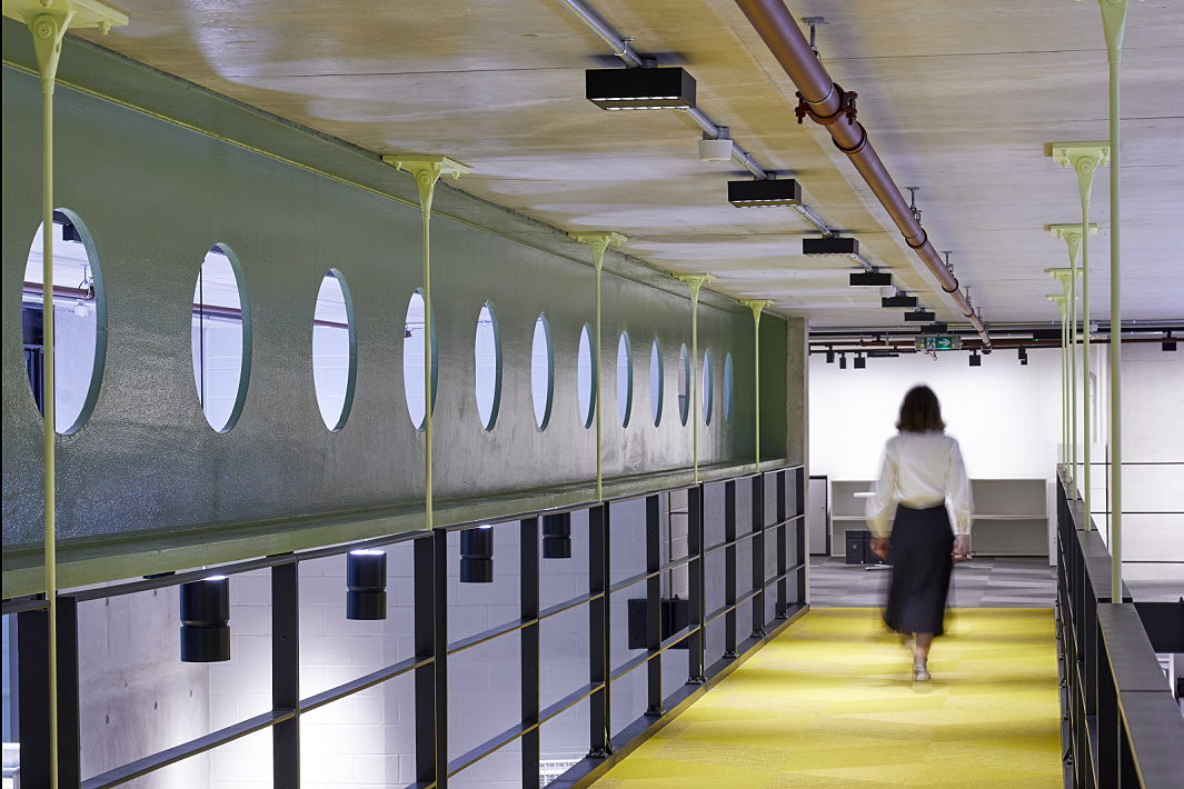 ERCO Jilly track downlights illuminate the flexible AHMM architects office in London.