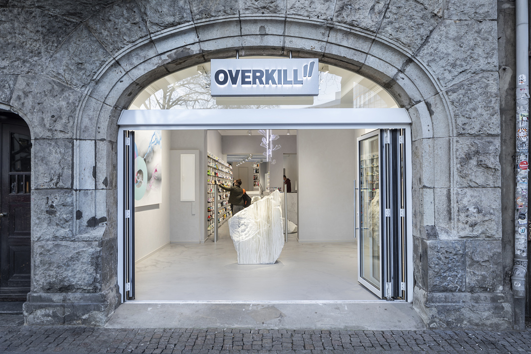 Entrance to the Overkill sneaker store in Cologne, lit by ERCO lighting.