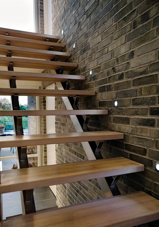 LED orientation luminaires along stairs in a Humlebaek private residence.