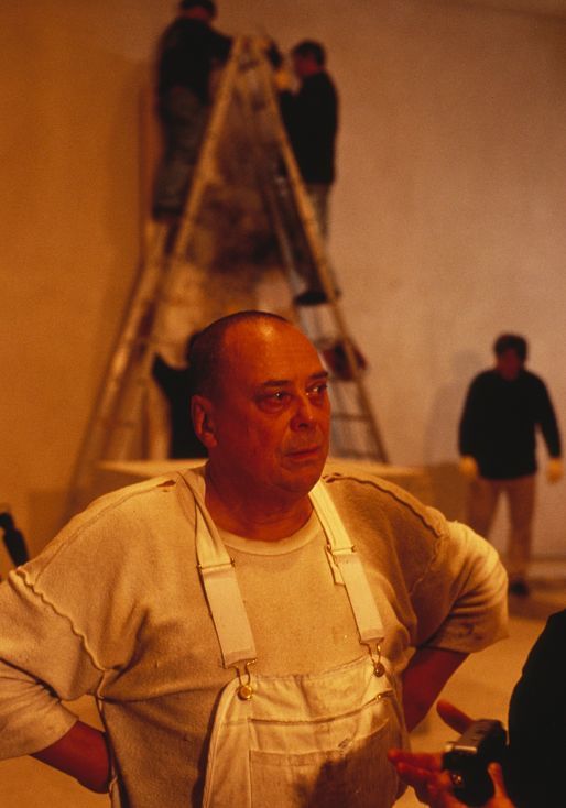 Günther Uecker at the Reichstag Building, Berlin, during the installation of his artwork with ERCO lighting.