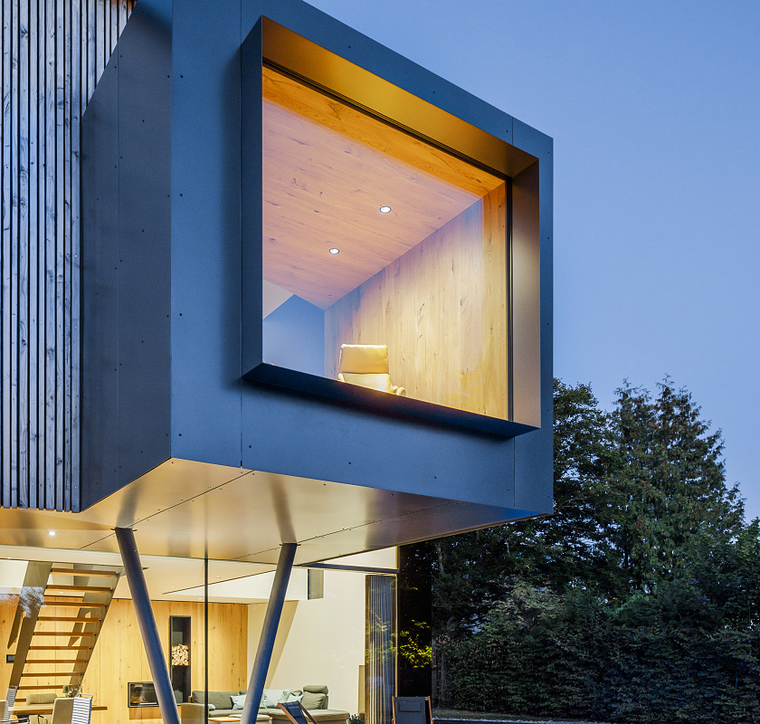 ERCO LED recessed luminaires in the Rinn revolving house, Heuchelheim, for atmospheric lighting.