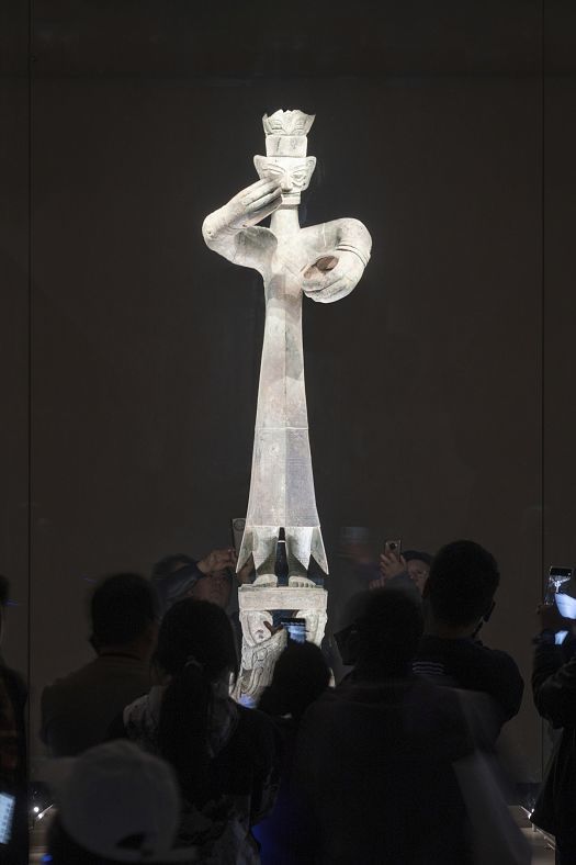 Sanxingdui Museum bronze statue illuminated by ERCO LED lighting.