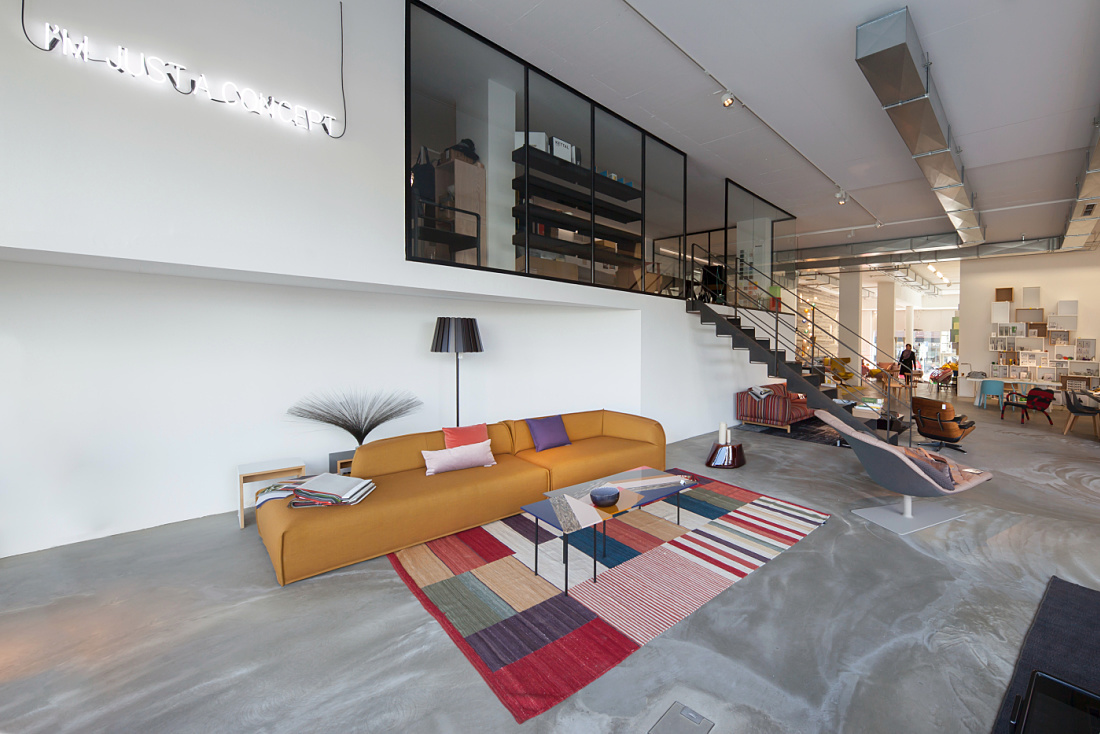 Sleeping Dogs store interior featuring ERCO LED spotlights accentuating furniture and accessories.