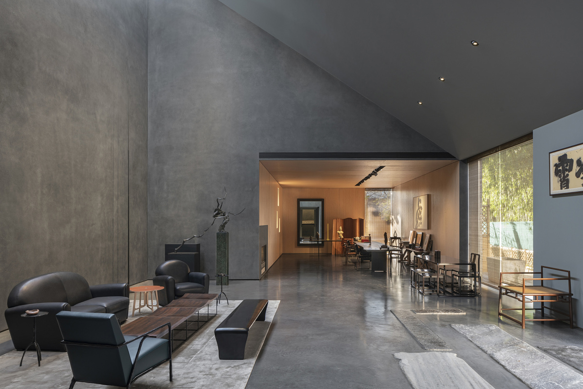 Space Z, Beijing interior featuring ERCO LED lighting for art display.