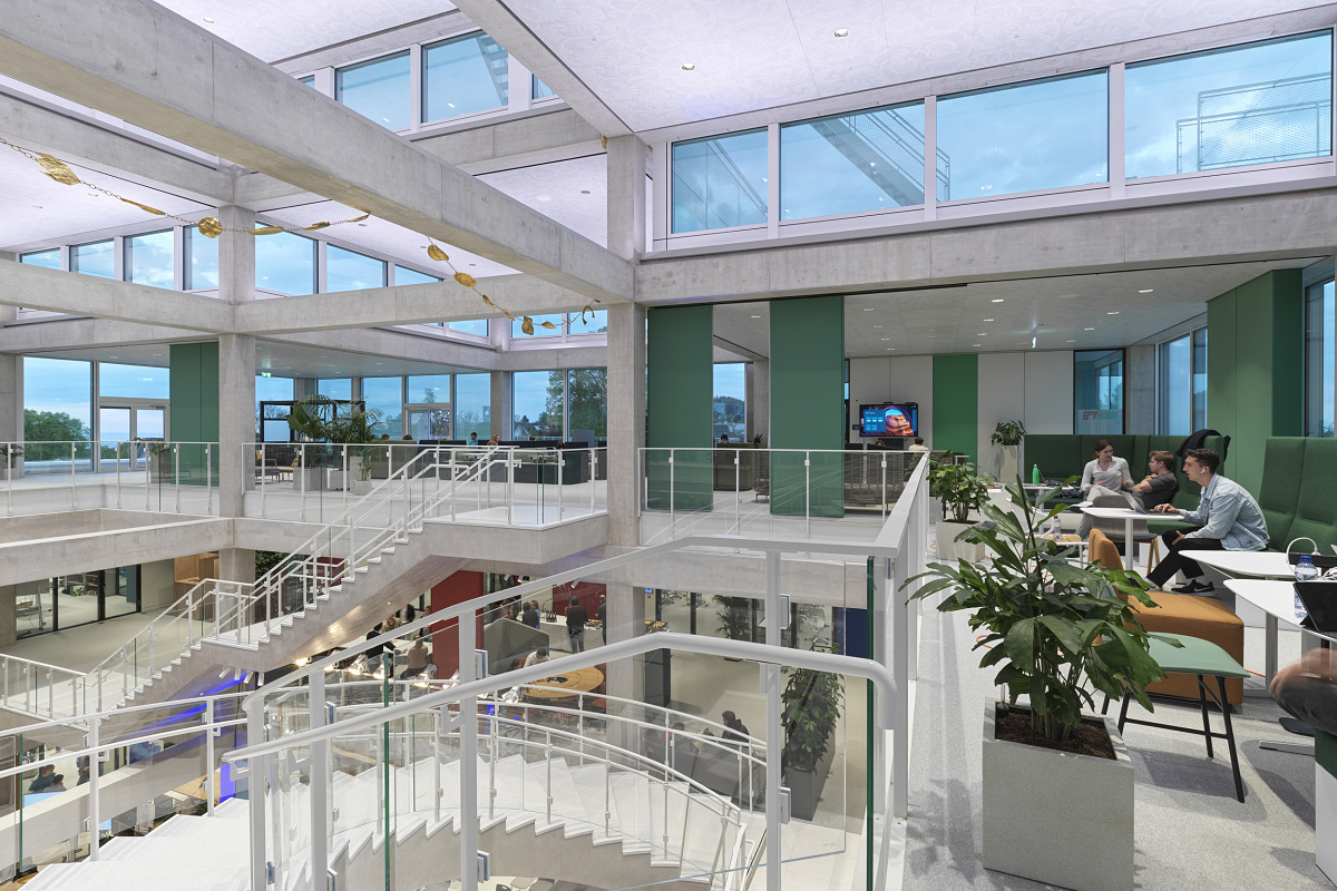 The SQUARE Learning Center at the University of St. Gallen, featuring ERCO lighting for flexibility.