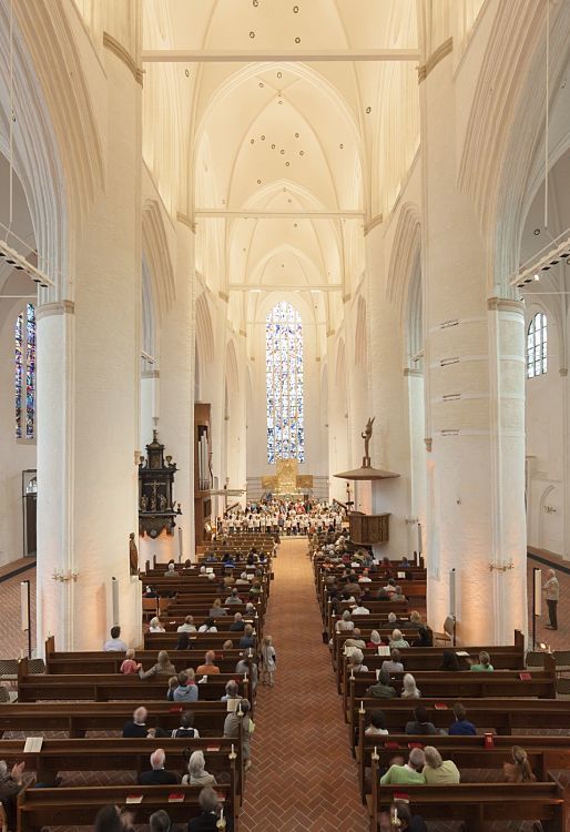 Interior of St. Catherines Church in Hamburg, illuminated by ERCO LEDs.
