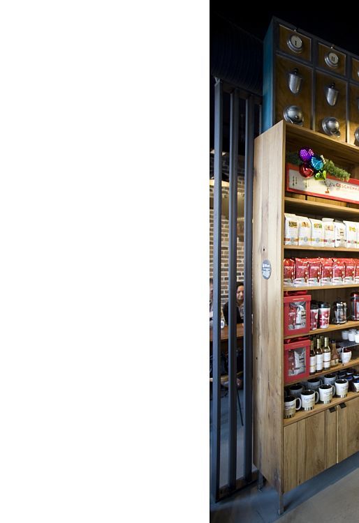Starbucks retail display with LED lighting at the Altmarkt, Dresden.