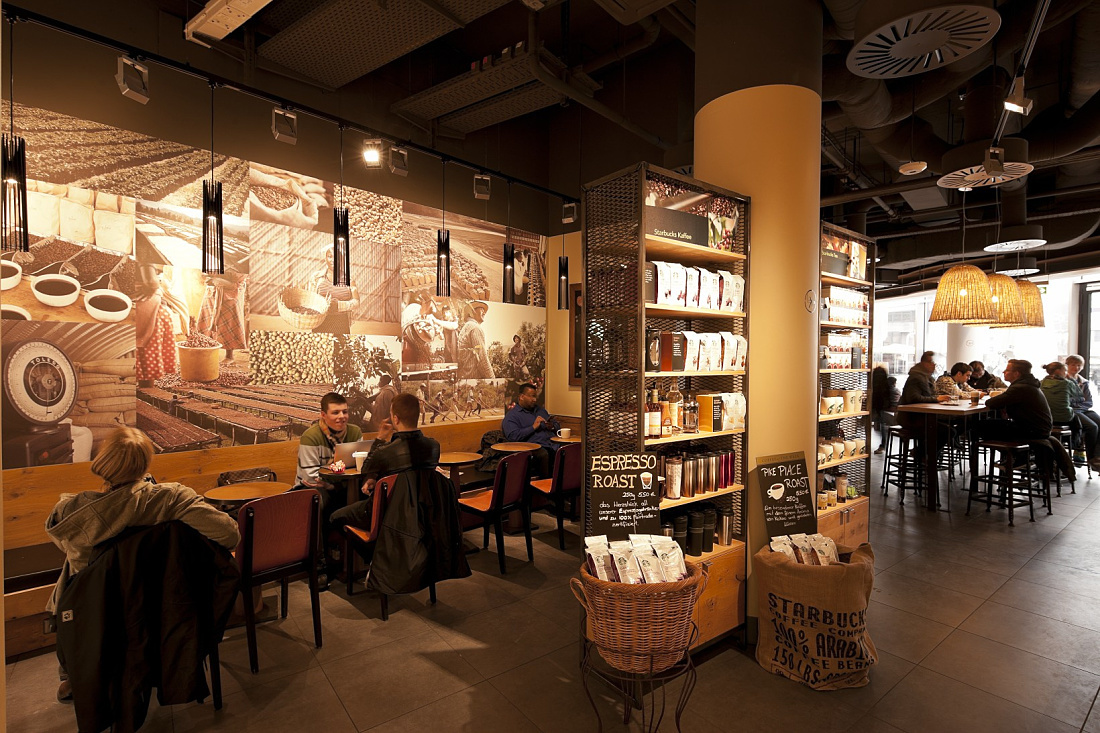 Interior of Starbucks Coffee House in Koblenz, featuring Opton LED spotlights and Logotec LED luminaires.