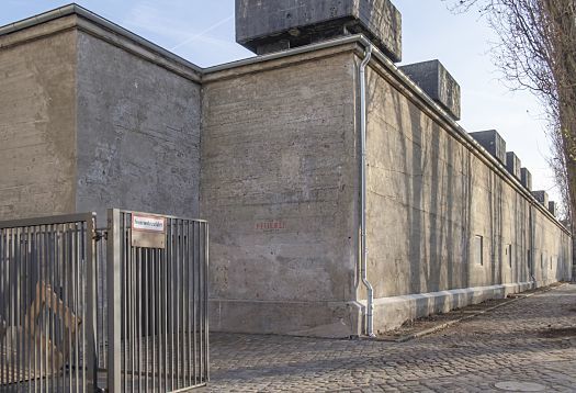 The Feuerle Collection in Berlin, a converted bunker showcasing art and history with ERCO lighting.