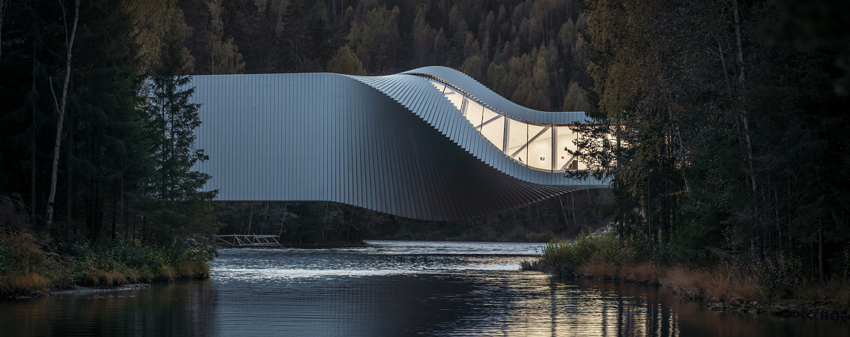 The Twist gallery at Kistefos Museum, Norway, illuminated with ERCO Parscan spotlights.