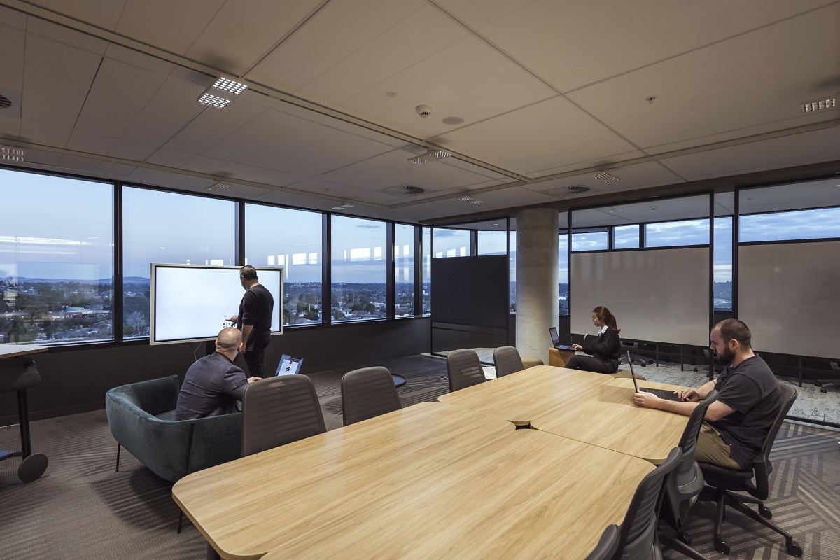 VicRoads Ringwood Customer Hub meeting room with ERCO lighting.