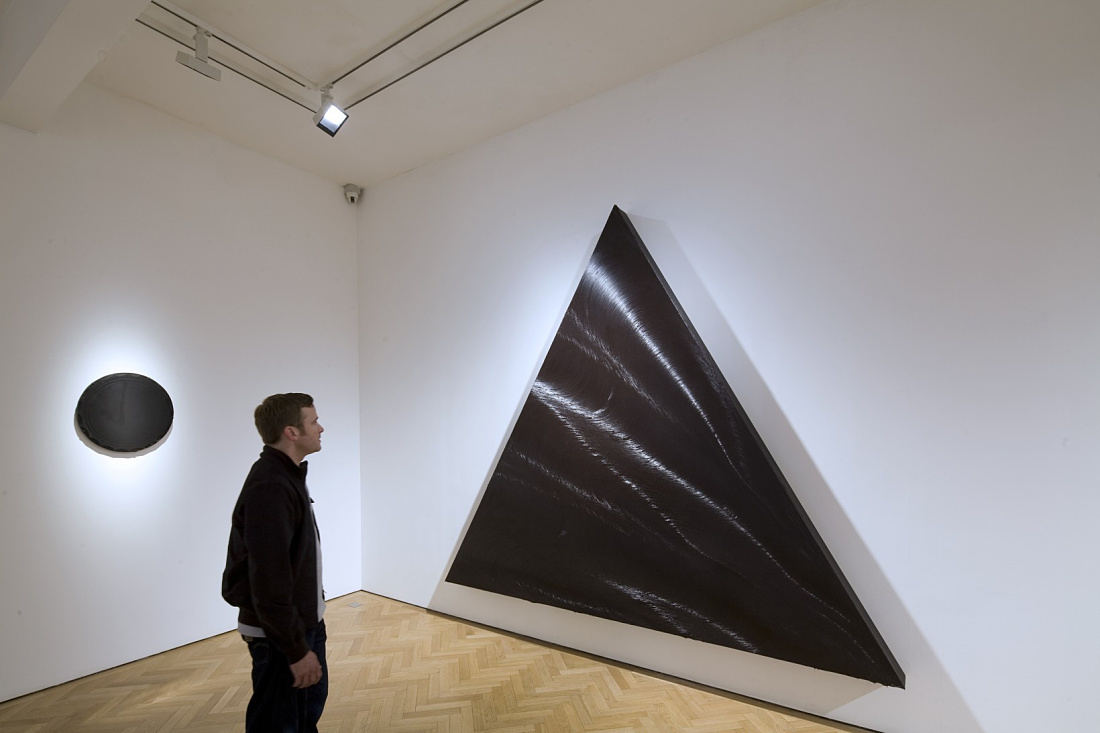 Vigo Gallery art exhibit illuminated by ERCO Light Board LED spotlights.