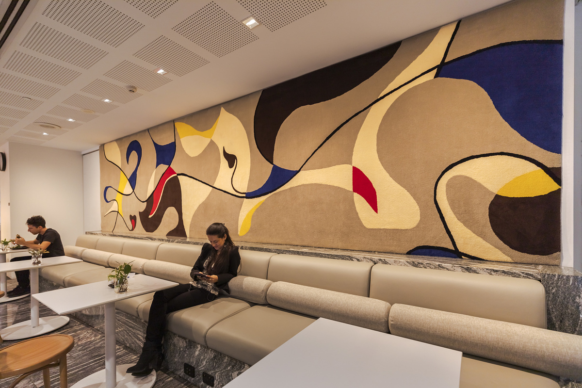 ERCO Skim recessed luminaires provide pleasant general lighting in Wholegreen Bakery, Sydney, enhancing visual comfort.