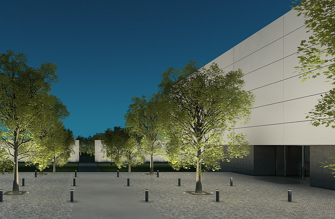 ERCO Außenbeleuchtung: Bäume und Fassade mit Wallwashern und Bollard Leuchten für breite Raumwirkung.