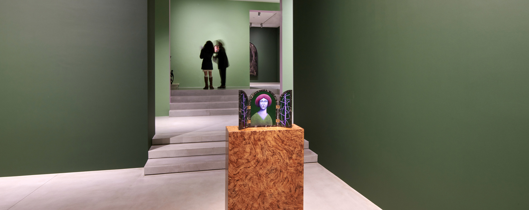 Art exhibition at Xavier Hufkens Gallery, Brussels, featuring ERCO lighting.
