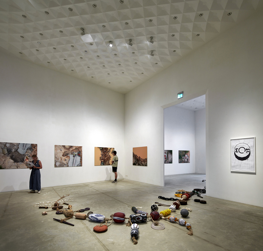 ERCO spotlights provide flexible, precise exhibition lighting at Kunsthalle Z33 in Hasselt, Belgium.